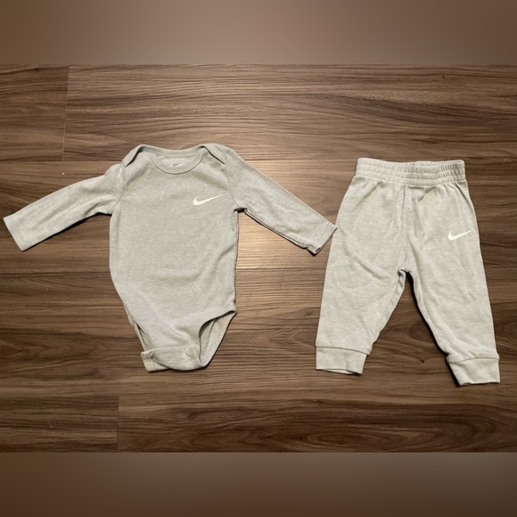 Nike Baby Sage Green Gray Long sleeve and Pants Matching Set size 6M - Picture 3 of 6